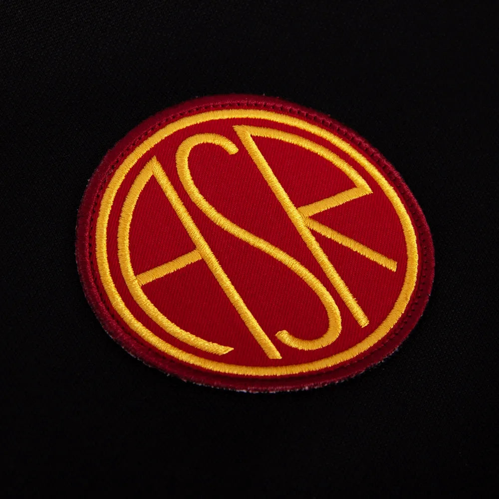 XS